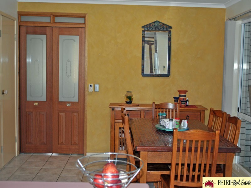 4 Camion, Petrie QLD 4502