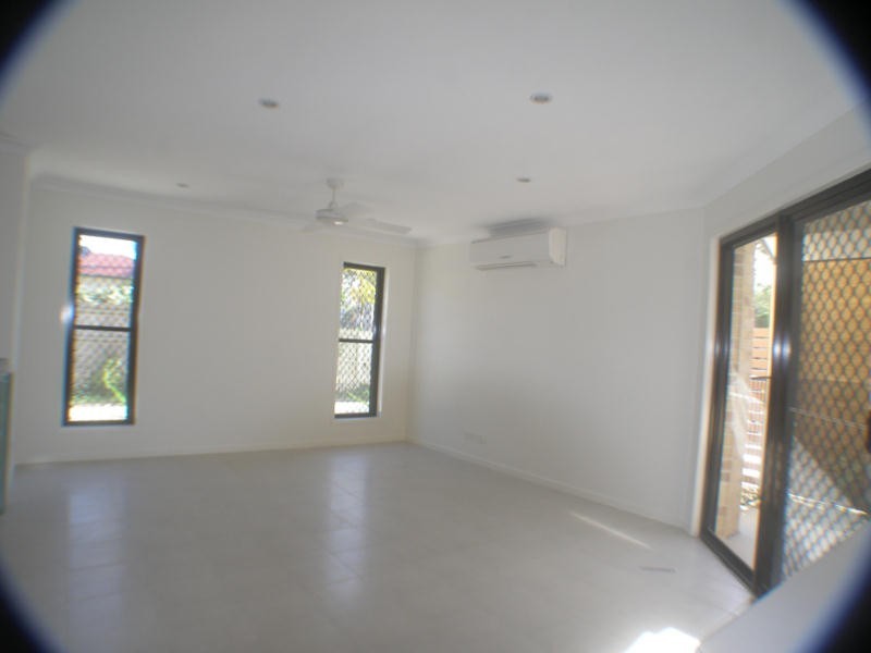 1/108 Elizabeth Av, Clontarf QLD 4019