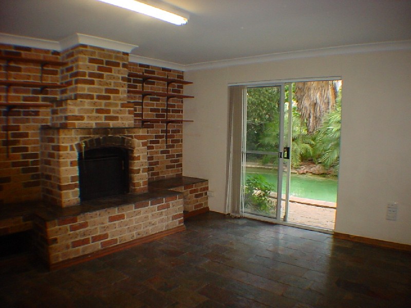 8 Thompson Close, Pennant Hills NSW 2120