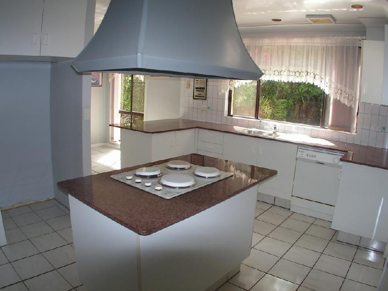 122 Killarney Drive, Killarney Heights NSW 2087