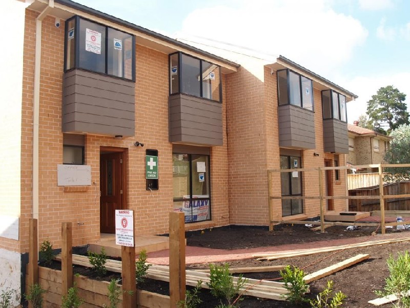 4 Metalla Road, Toongabbie NSW 2146