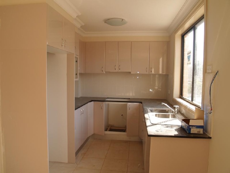 4 Metell Road, Toongabbie NSW 2146