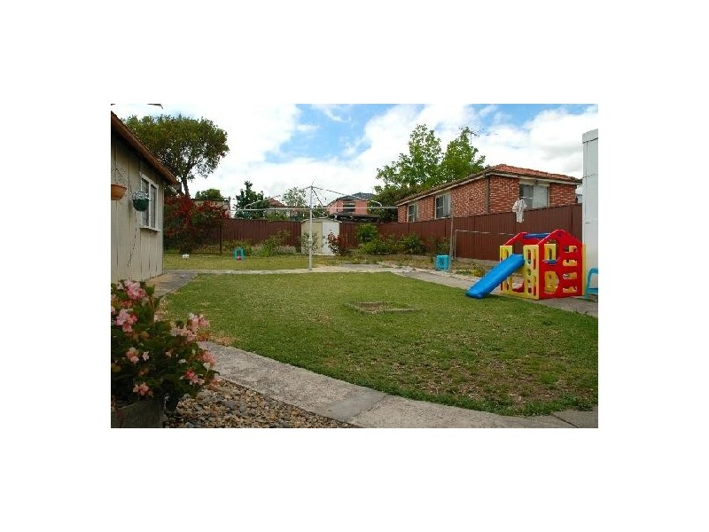 38 Fletcher Street, Campsie NSW 2194