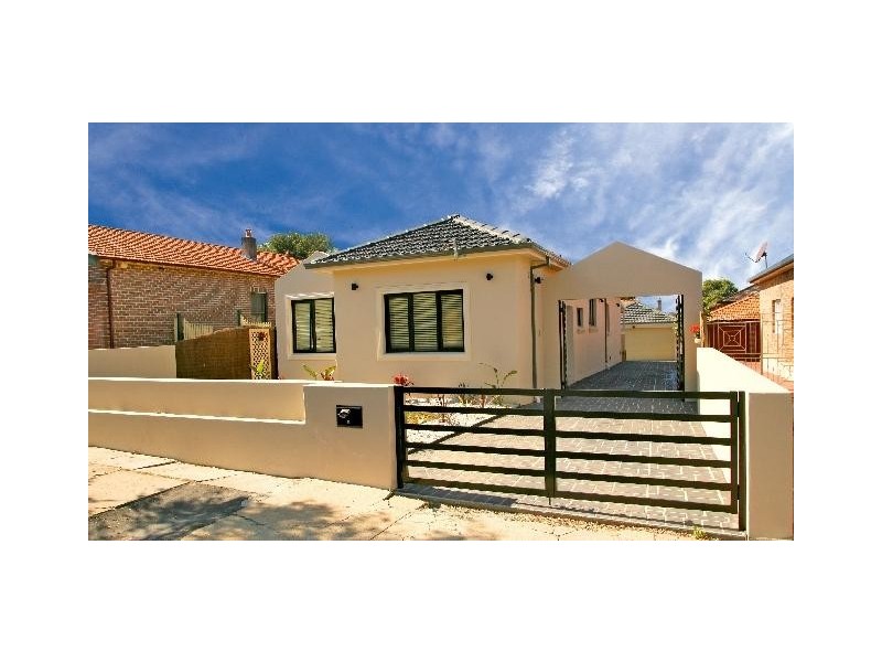 6 Beresford Avenue, Croydon Park NSW 2133