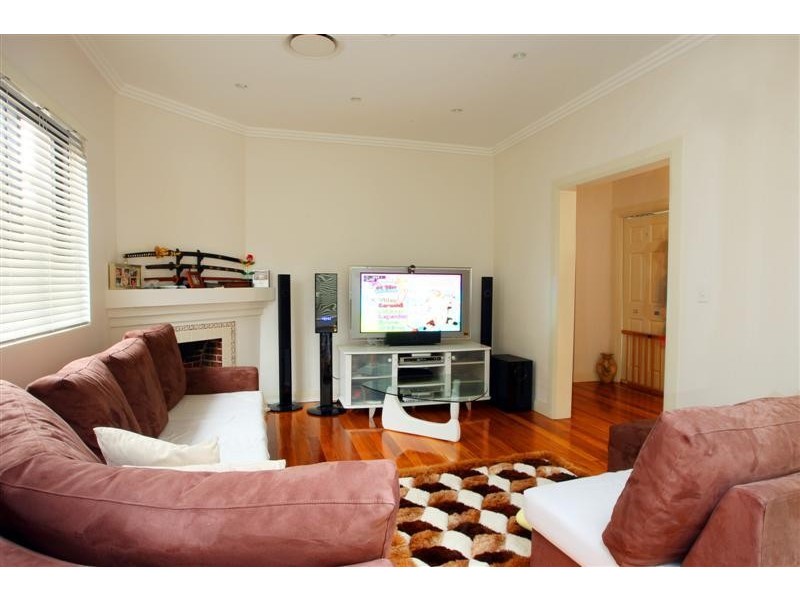 6 Beresford Avenue, Croydon Park NSW 2133