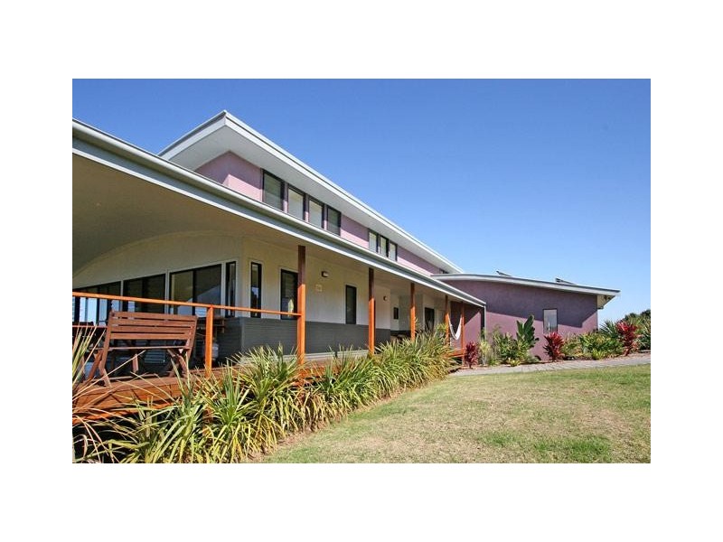 Fernleigh Road, Fernleigh NSW 2479