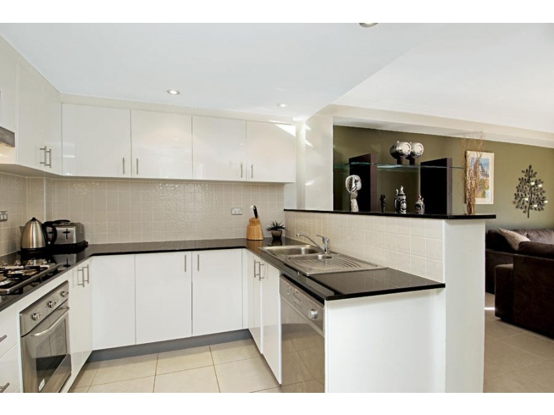 43/8 Wandella Road, Miranda NSW 2228