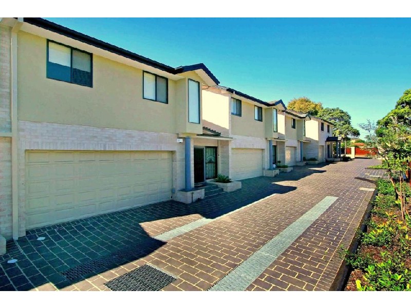 2a Lloyd Avenue, Yagoona NSW 2199