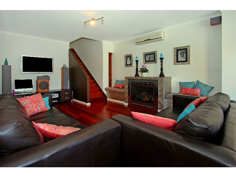 60 Alkaringa Road, Gymea Bay NSW 2227