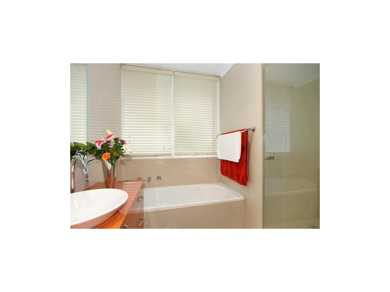 2/1 Koorooma Place, Sylvania NSW 2224