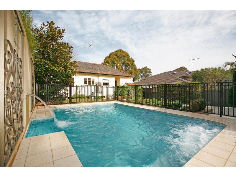 1 Warrina Road, Caringbah South NSW 2229