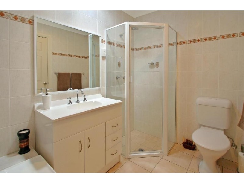 4/96-98 Yathong Road, Caringbah NSW 2229