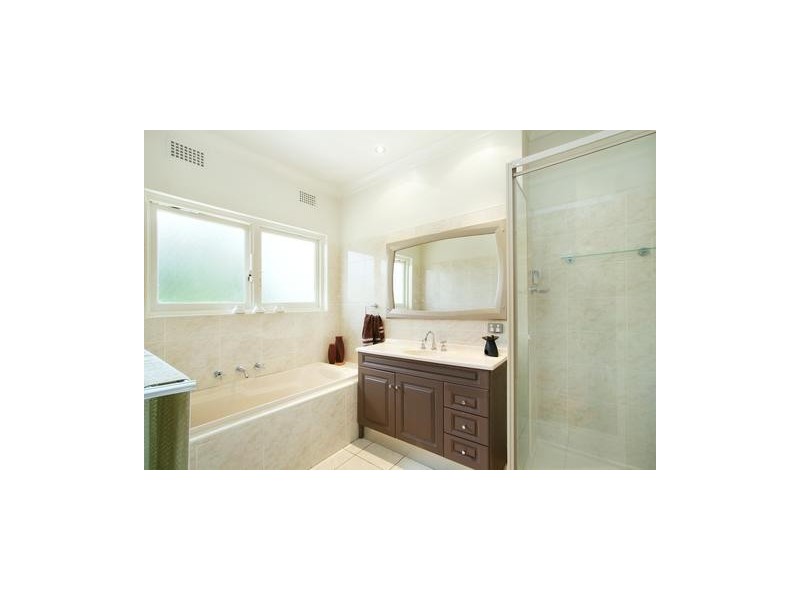 17 Lugarno Avenue, Burraneer NSW 2230