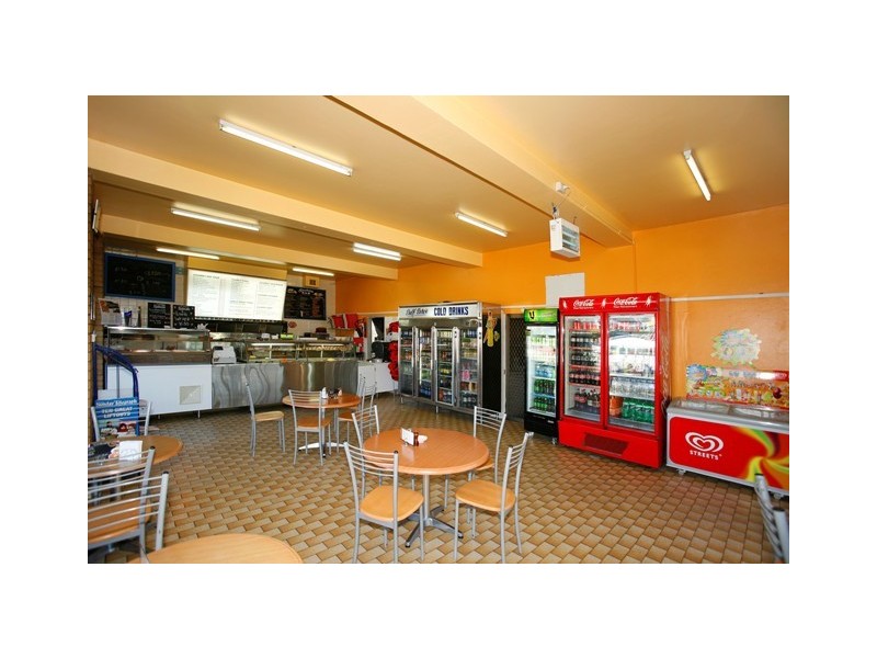 253 Henry Lawson Drive, Georges Hall NSW 2198