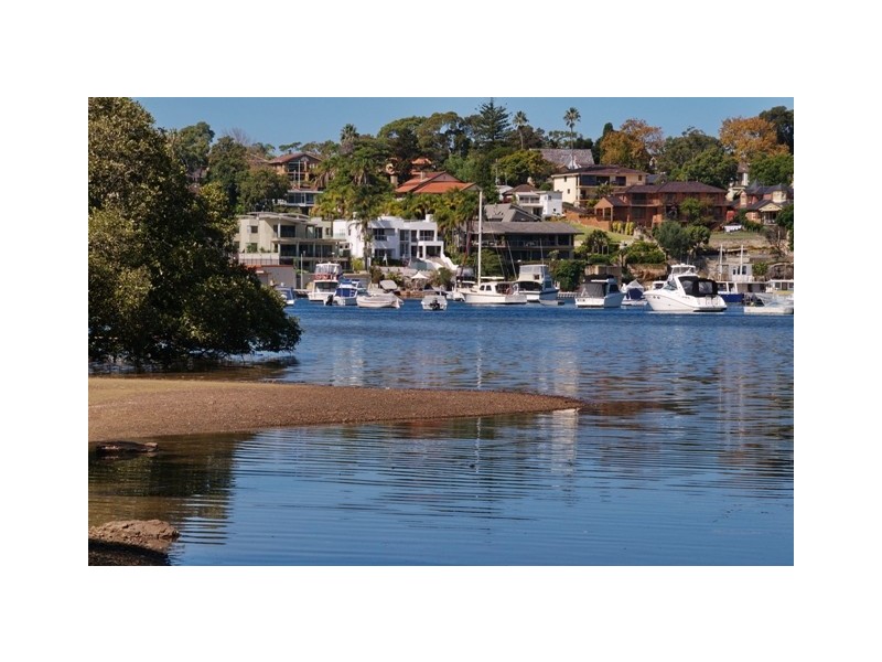 16 Grandview Parade, Caringbah NSW 2229