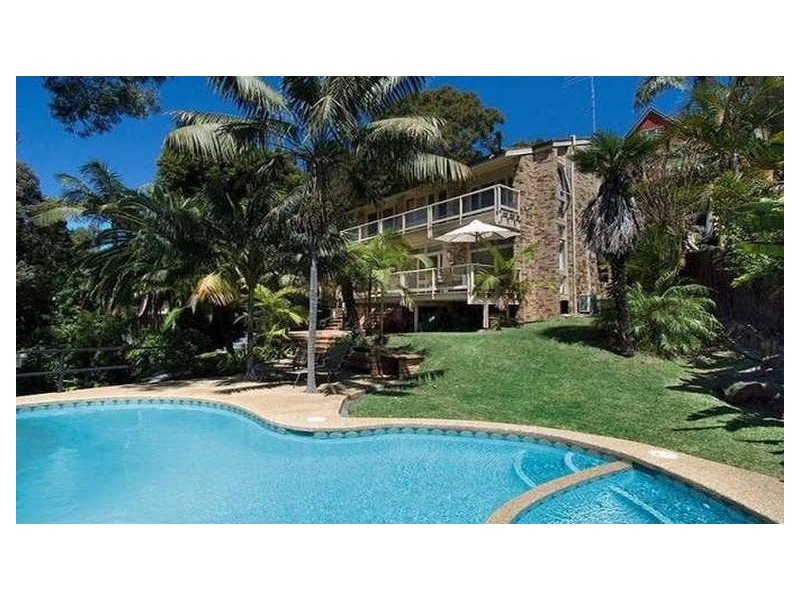 4 Buckinbah Place, Lilli Pilli NSW 2229