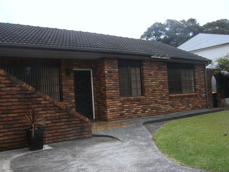 88 Princes Highway, Thirroul NSW 2515