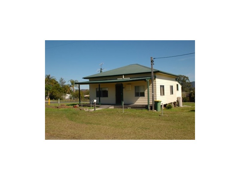 19 Stroud Street, Bulahdelah NSW 2423