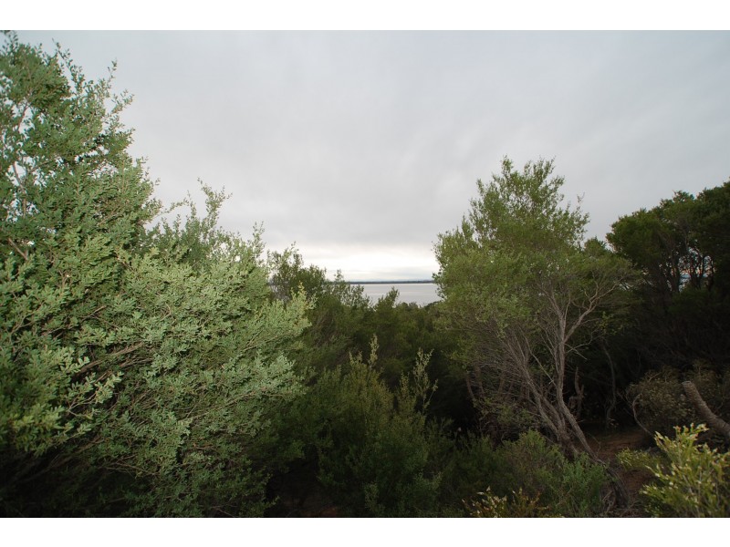 21 Seagull Drive, Loch Sport VIC 3851