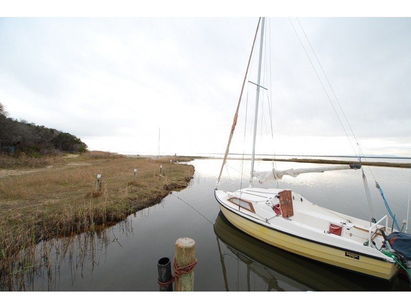 21 Seagull Drive, Loch Sport VIC 3851