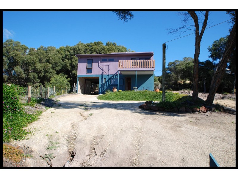 10 Goodlett Avenue, Loch Sport VIC 3851