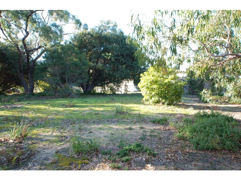 58 Goodlett Avenue, Loch Sport VIC 3851