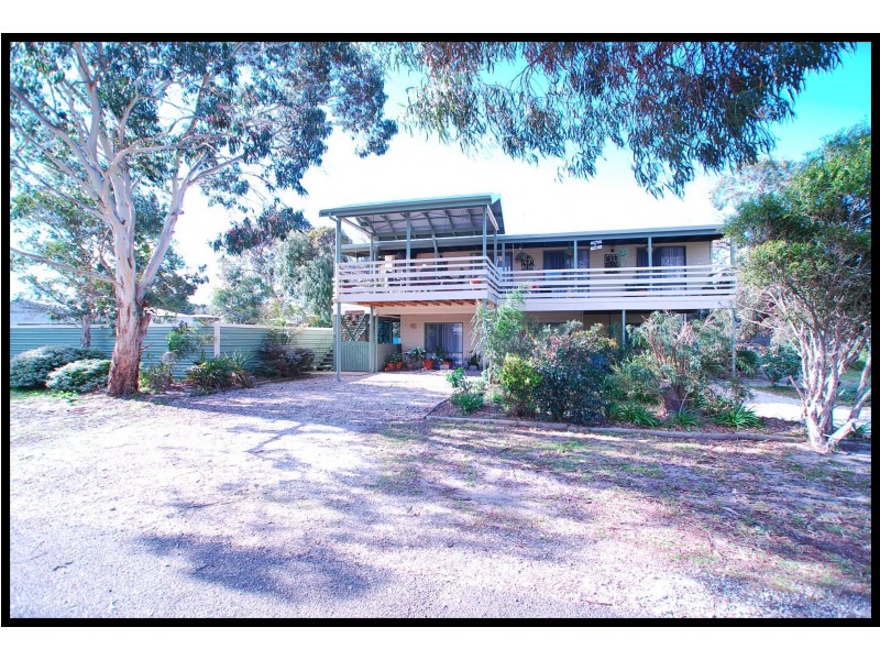 95 Campbell Street, Loch Sport VIC 3851