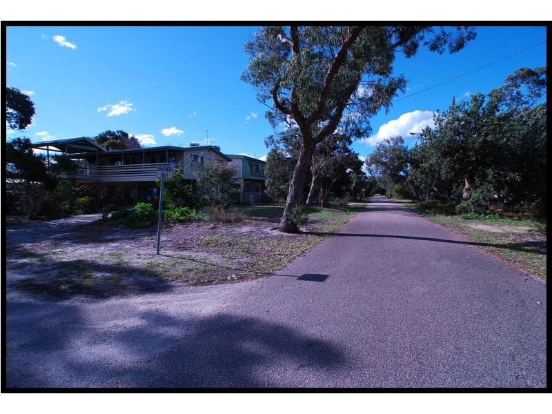 95 Campbell Street, Loch Sport VIC 3851