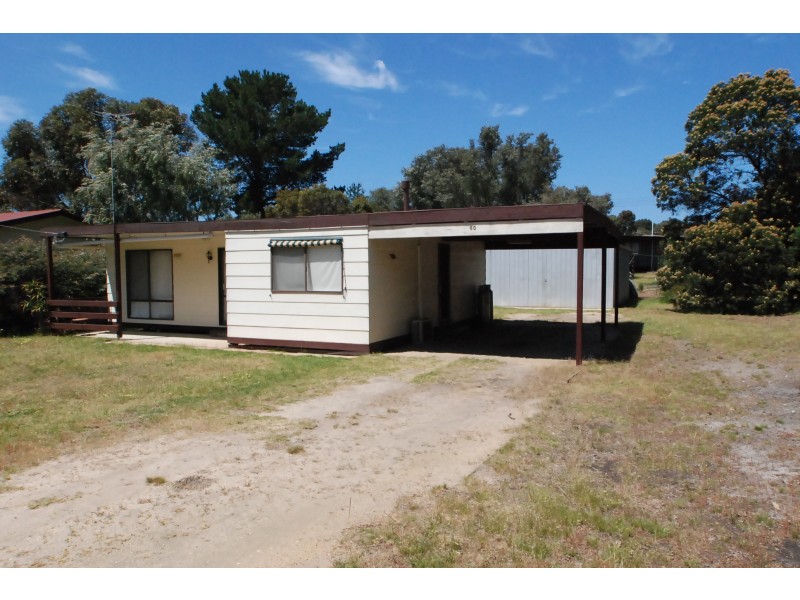 60 Toorak Avenue, Loch Sport VIC 3851