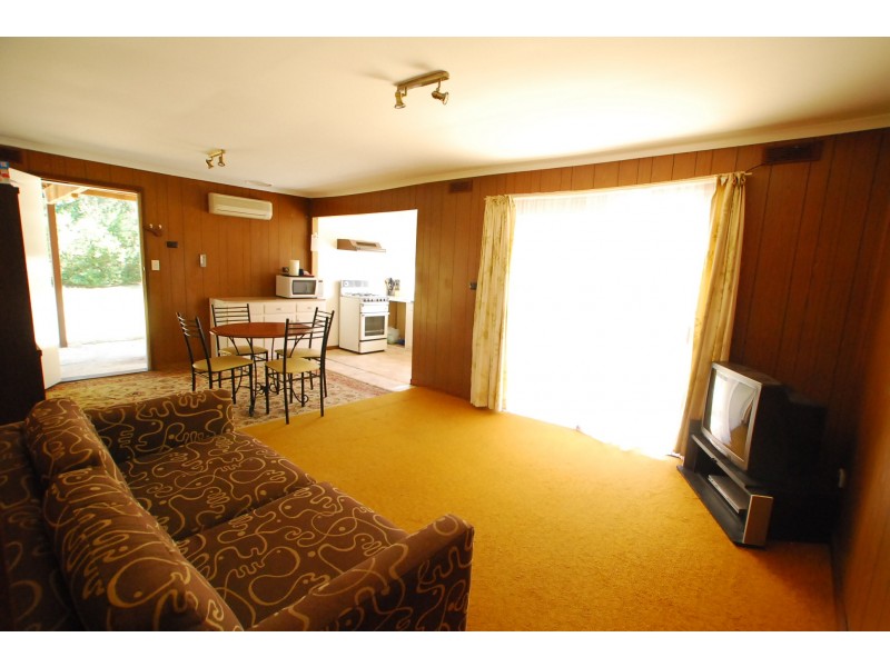 60 Toorak Avenue, Loch Sport VIC 3851