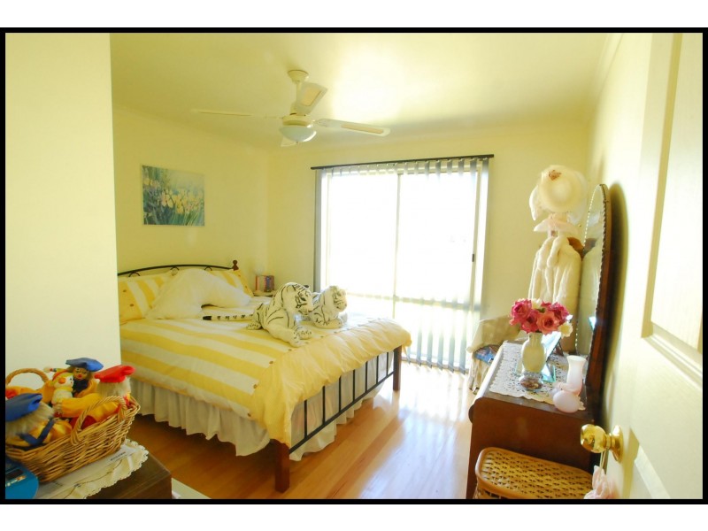 36 Victoria Parade, Loch Sport VIC 3851
