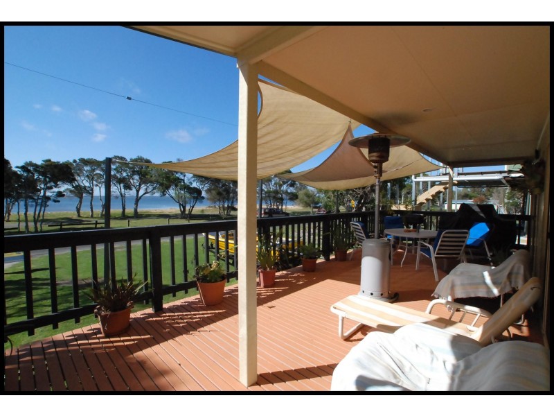 36 Victoria Parade, Loch Sport VIC 3851