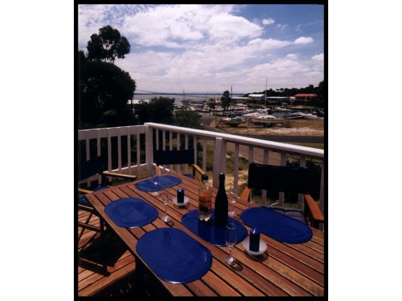 23 Holmes Street, Loch Sport VIC 3851