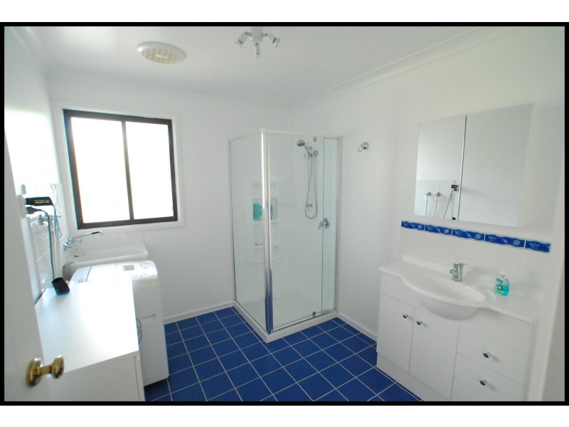 23 Holmes Street, Loch Sport VIC 3851