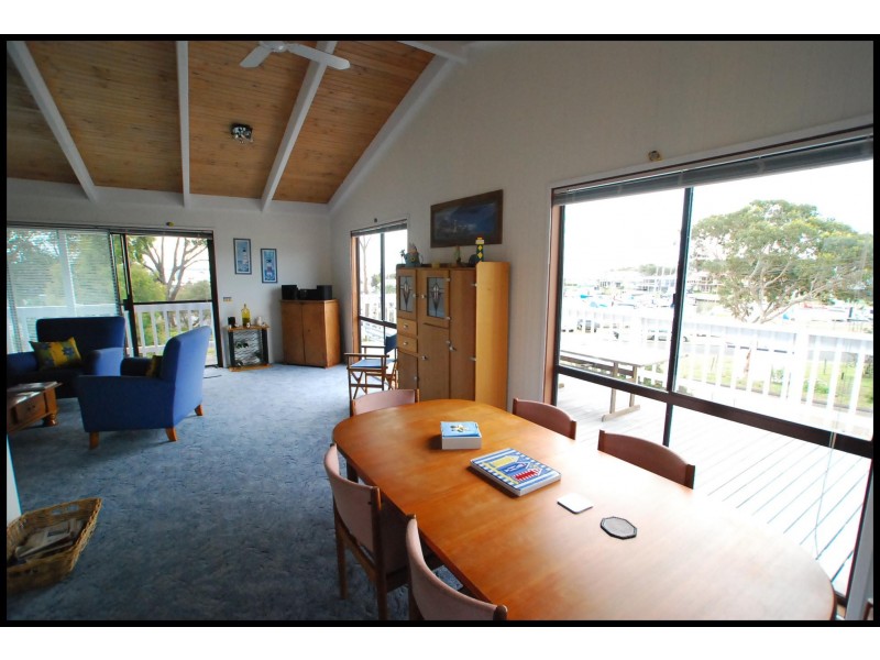 23 Holmes Street, Loch Sport VIC 3851