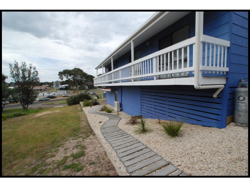 23 Holmes Street, Loch Sport VIC 3851