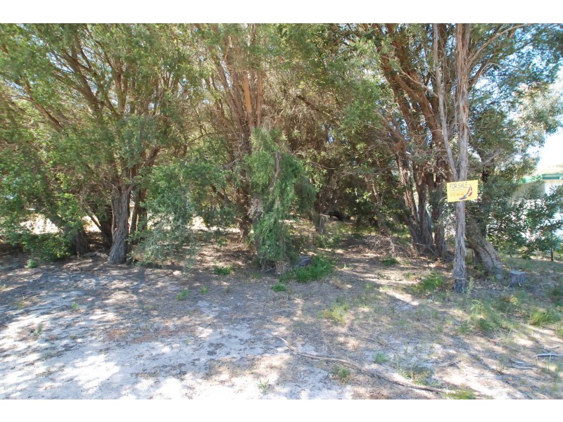 25 Echidna Street, Loch Sport VIC 3851