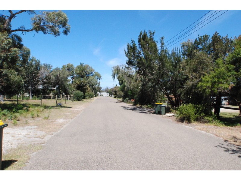 25 Echidna Street, Loch Sport VIC 3851