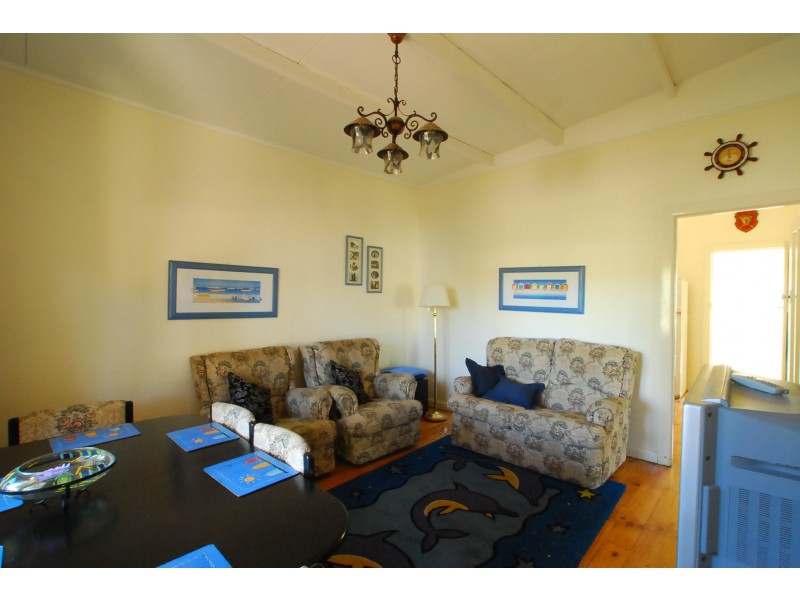 28 Victoria Street, Loch Sport VIC 3851