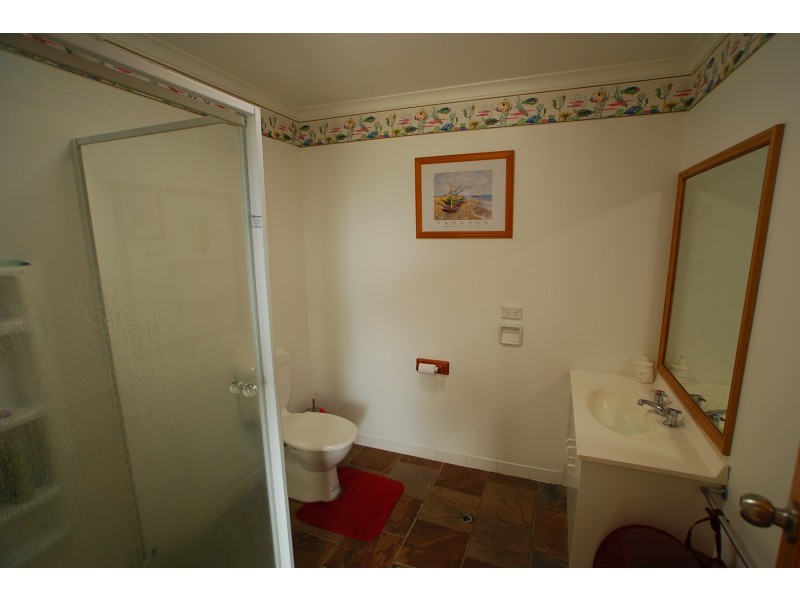 75 Wattle Grove, Loch Sport VIC 3851