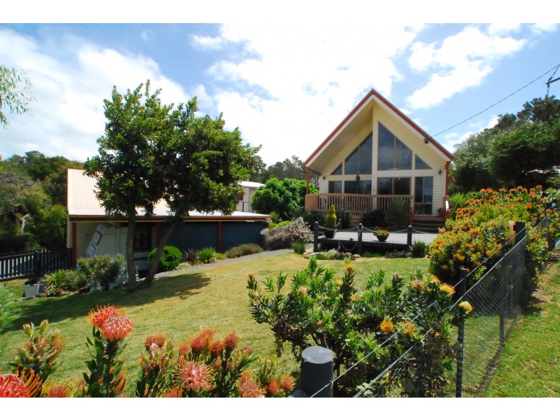 2 Le Grand Court, Loch Sport VIC 3851