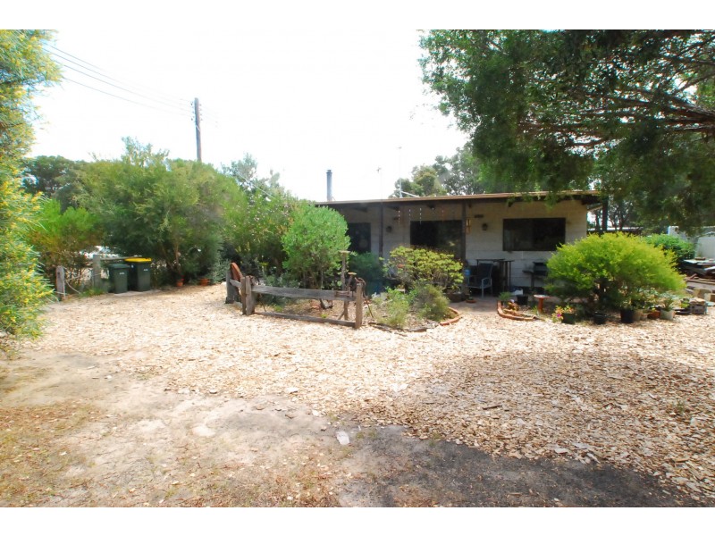 343 National Park Rod, Loch Sport VIC 3851