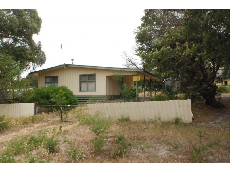 54 Banksia Street, Loch Sport VIC 3851