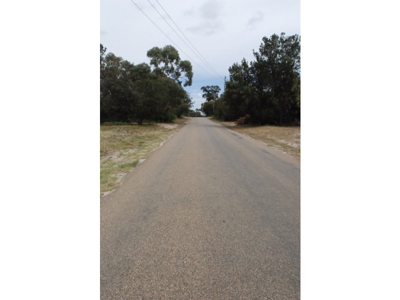 3 Caldwell Street, Loch Sport VIC 3851