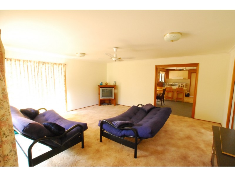 6-8 Holmes Street, Loch Sport VIC 3851