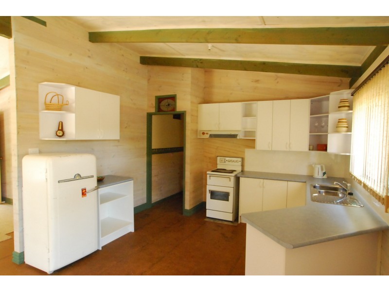 58 Central Avenue, Loch Sport VIC 3851