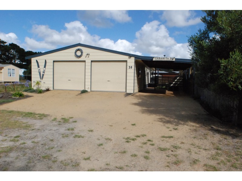 39 Victoria Street, Loch Sport VIC 3851