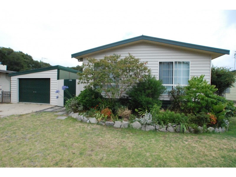 150 Wallaby Street, Loch Sport VIC 3851