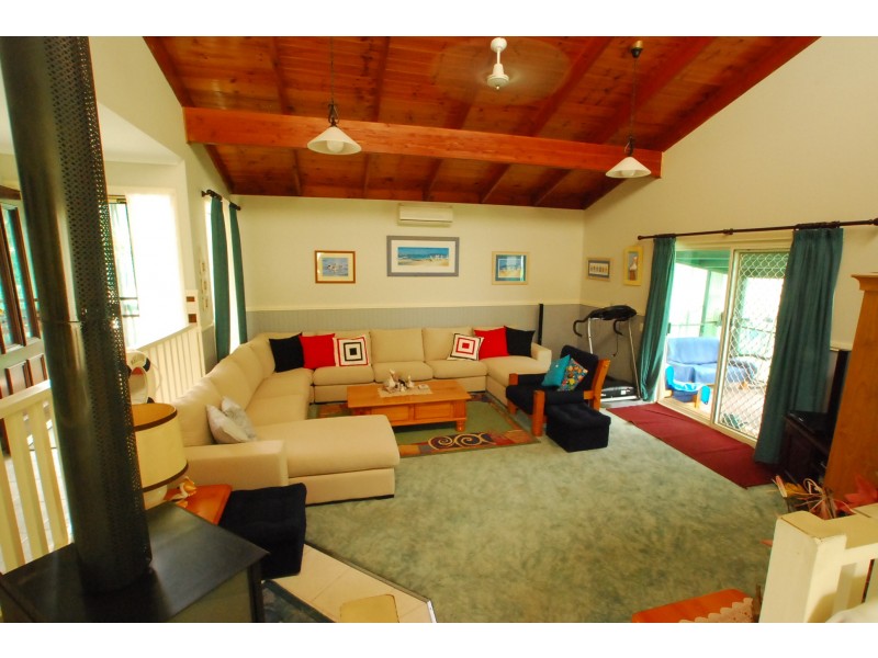 150 Wallaby Street, Loch Sport VIC 3851