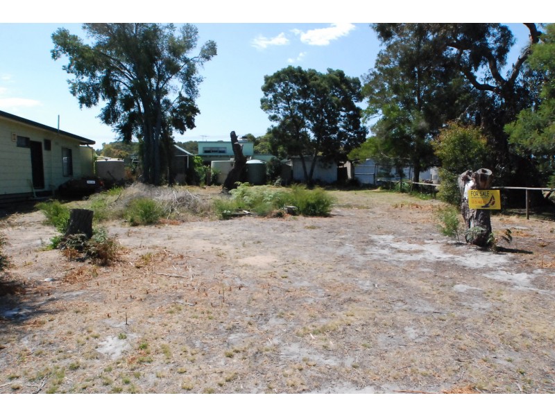 146 Wallaby Street, Loch Sport VIC 3851